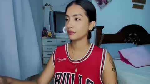 Im MiaIts my first day here  online show from October 13, 2025, 12:21 am
