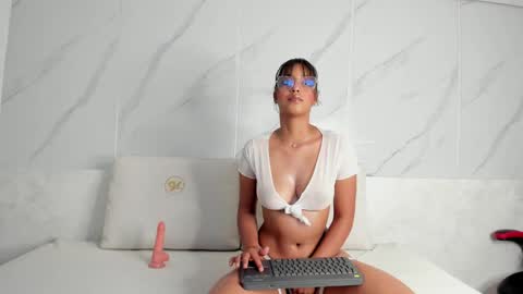 Stefany Lure online show from May 12, 2026, 8:17 pm