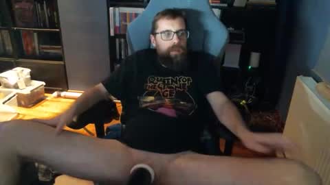 MeStef online show from November 15, 2025, 10:48 pm