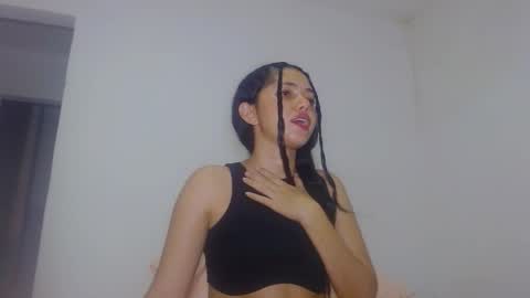 stefany online show from November 4, 2025, 6:45 am