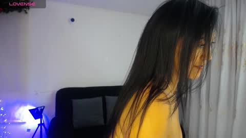 Snapshot of steffy_31 chatting on December 27, 2024, 1:53 am Steffy online show from December 27, 2024, 1:53 am