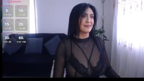 Snapshot of steffy_31 chatting on October 17, 2025, 5:04 pm Steffy online show from October 17, 2025, 5:04 pm