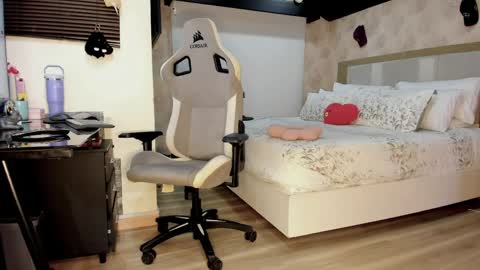 Zuly online show from May 22, 2026, 12:51 am