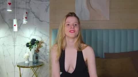 Snapshot of stefie_wells chatting on May 8, 2026, 5:46 am Stefie online show from May 8, 2026, 5:46 am