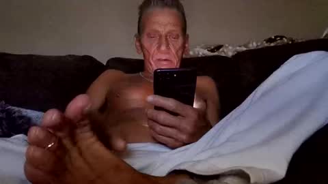 stefy1037 online show from April 4, 2026, 6:33 am