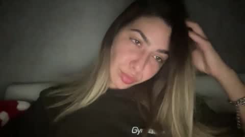 Snapshot of stefy_glow chatting on November 3, 2025, 9:48 pm stefy_glow online show from November 3, 2025, 9:48 pm