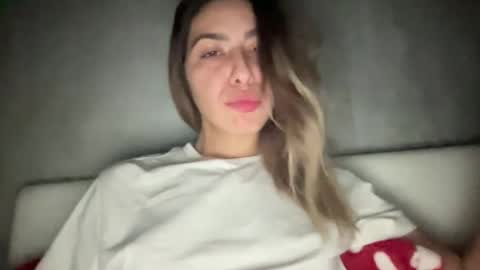 Snapshot of stefy_glow chatting on November 8, 2025, 10:30 pm stefy_glow online show from November 8, 2025, 10:30 pm