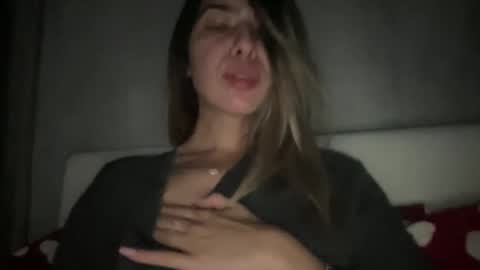 Snapshot of stefy_glow chatting on November 24, 2025, 10:53 pm stefy_glow online show from November 24, 2025, 10:53 pm