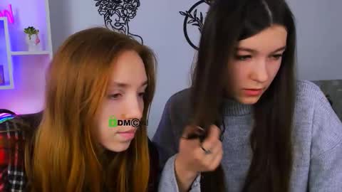 stella_flower online show from March 1, 2026, 6:48 am