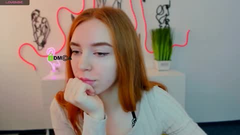 stella_flower online show from March 11, 2026, 6:08 am