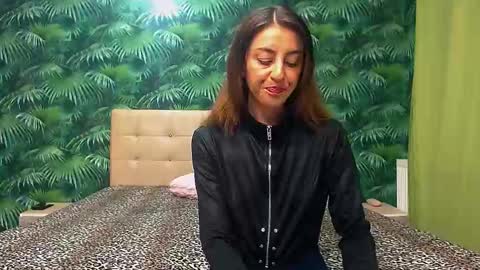 Snapshot of stella_john chatting on December 2, 2024, 6:09 am Stella John online show from December 2, 2024, 6:09 am