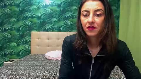 Snapshot of stella_john chatting on February 8, 2025, 5:18 am Stella John online show from February 8, 2025, 5:18 am