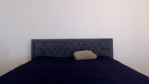 Snapshot of stella_john chatting on September 12, 2025, 5:40 am Stella John online show from September 12, 2025, 5:40 am