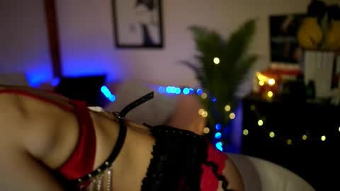 Snapshot of stella_shock chatting on December 2, 2025, 9:47 am Stella online show from December 2, 2025, 9:47 am