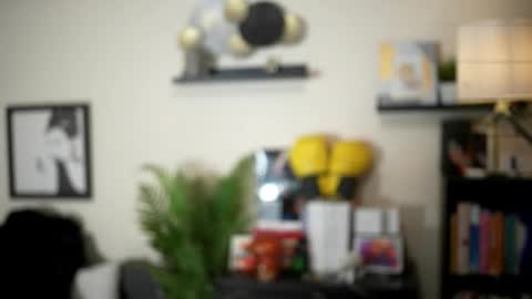 Snapshot of stella_shock chatting on January 11, 2026, 6:02 pm Stella online show from January 11, 2026, 6:02 pm