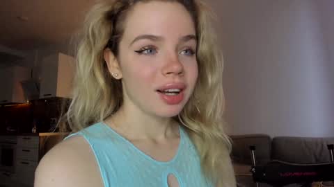 Asella online show from January 17, 2025, 8:56 am