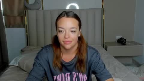 Snapshot of stellaa_queen chatting on April 10, 2026, 12:16 am stella online show from April 10, 2026, 12:16 am
