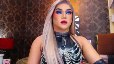 CALL ME STELLA online show from February 12, 2025, 9:42 am