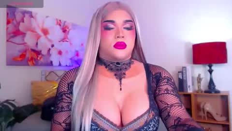 CALL ME STELLA online show from November 8, 2025, 3:39 am