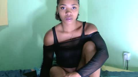 stellah2555 online show from April 13, 2026, 4:12 pm