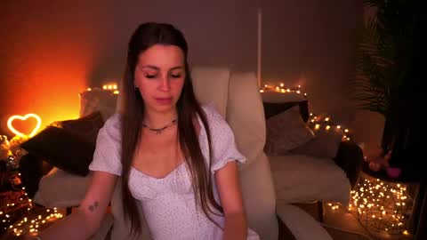 stellahoneywell online show from May 11, 2026, 1:17 pm