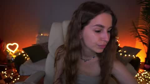 stellahoneywell online show from May 14, 2026, 1:07 pm