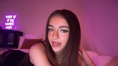 stellapearl online show from September 28, 2025, 8:36 pm