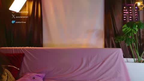 stellart_ online show from May 8, 2026, 9:20 pm