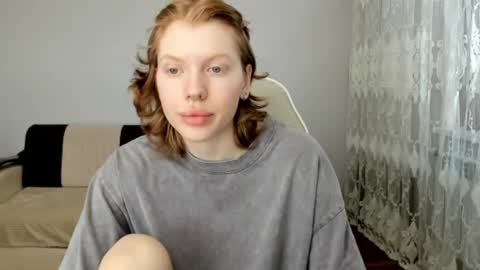 Snapshot of stellaswen chatting on May 8, 2026, 9:14 am S T E L L A online show from May 8, 2026, 9:14 am