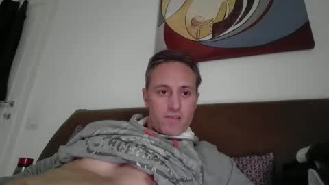 Snapshot of sten015 chatting on January 15, 2025, 1:52 pm sten015 online show from January 15, 2025, 1:52 pm