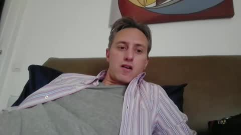 Snapshot of sten015 chatting on January 29, 2025, 2:10 pm sten015 online show from January 29, 2025, 2:10 pm