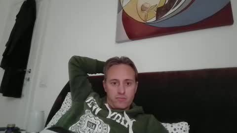 sten015 online show from November 20, 2025, 1:44 pm