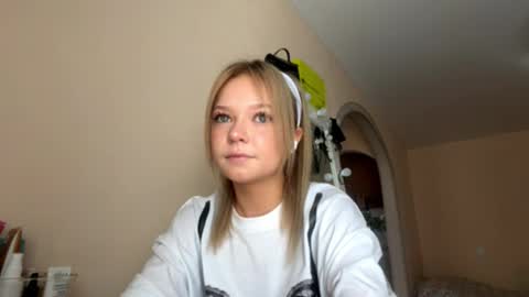 Snapshot of stephanelangmyer chatting on March 30, 2026, 11:11 am k-k-k-Kate online show from March 30, 2026, 11:11 am