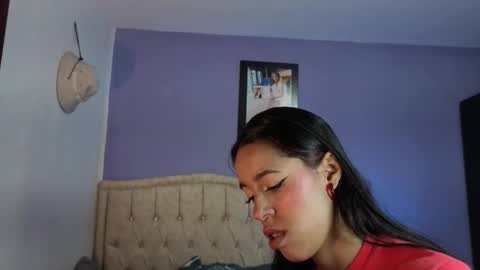 Stephania online show from March 30, 2026, 5:58 pm