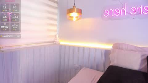 Stephany  online show from November 29, 2025, 4:43 pm