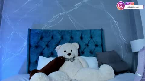 Stefanny online show from April 9, 2026, 12:43 am