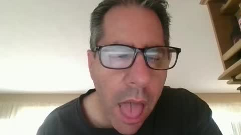 Snapshot of stephenhal9 chatting on October 23, 2025, 3:44 pm stephenhal9 online show from October 23, 2025, 3:44 pm