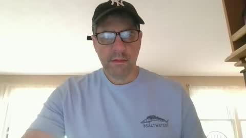 Snapshot of stephenhal9 chatting on October 24, 2025, 4:25 pm stephenhal9 online show from October 24, 2025, 4:25 pm