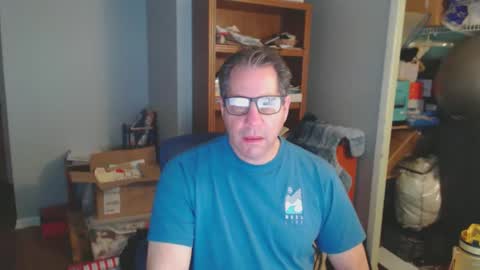 Snapshot of stephenhal9 chatting on December 19, 2025, 7:04 am stephenhal9 online show from December 19, 2025, 7:04 am