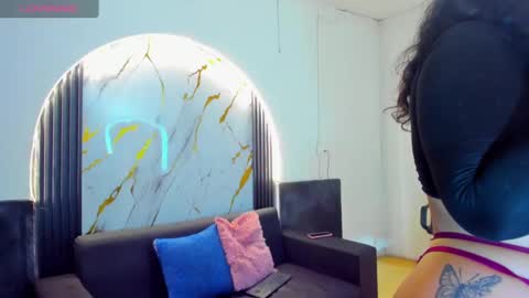 Snapshot of stephy_anzel chatting on November 7, 2025, 8:42 pm stephy_anzel online show from November 7, 2025, 8:42 pm