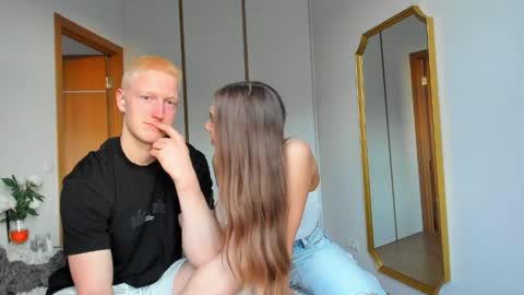 Step sis and Step bro online show from April 17, 2026, 5:38 pm