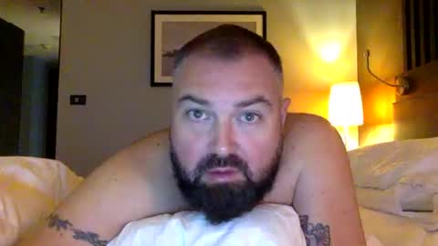 steve__1980 online show from December 17, 2025, 11:11 pm