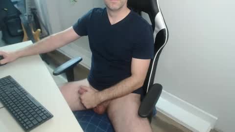 steve_oo8 online show from February 26, 2025, 6:11 pm