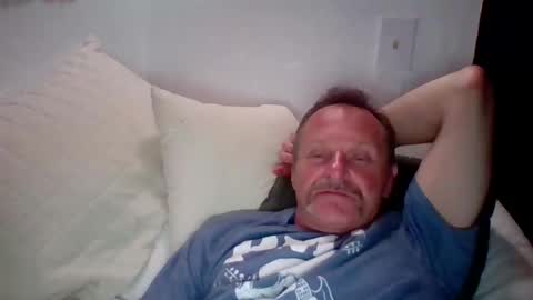 steven626708 online show from March 31, 2026, 2:46 am