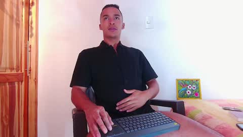 steven_modelo69 online show from February 2, 2025, 10:39 pm