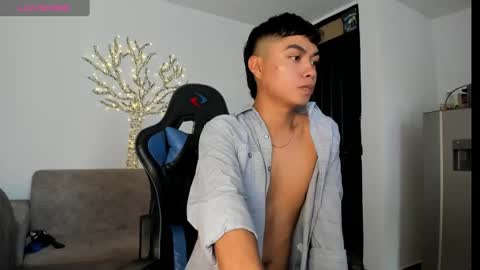 Esteban online show from October 4, 2025, 9:46 pm