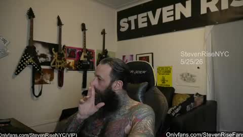 Snapshot of stevenrisenyc chatting on May 25, 2026, 11:22 pm StevenRiseNYC online show from May 25, 2026, 11:22 pm