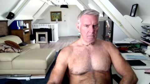 stevetwo online show from June 9, 2026, 10:49 am