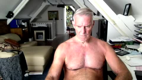 stevetwo online show from July 2, 2026, 12:11 pm