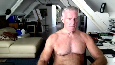 stevetwo online show from July 10, 2026, 12:08 pm